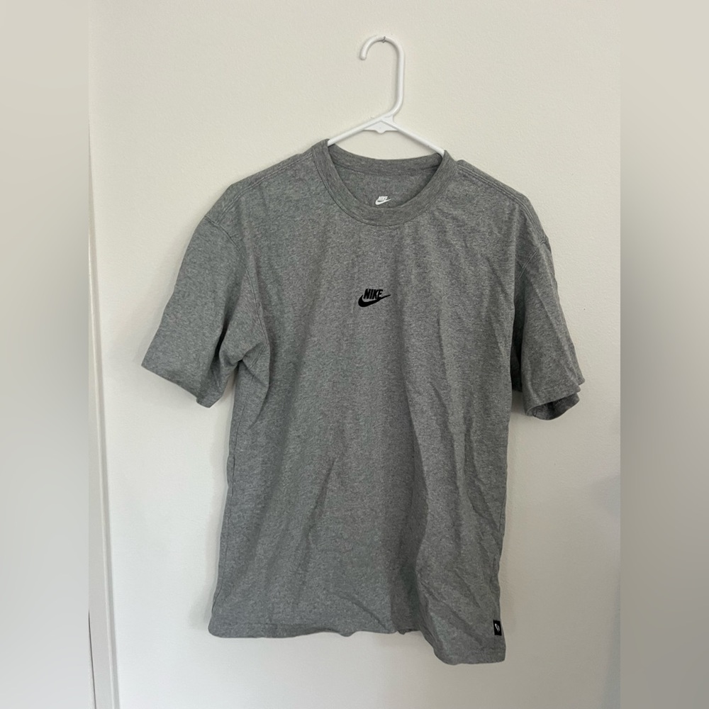 Nike Gray Short Sleeve Tee
